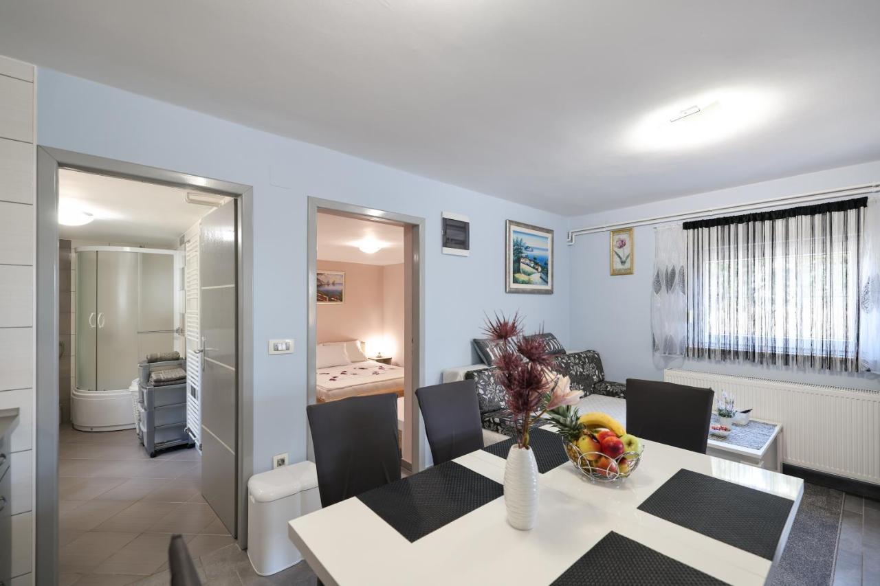 Two Bedroom Apartment Sunset Vir Exterior photo
